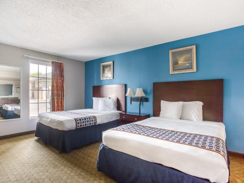 Hotel Oyo Downtown 2*