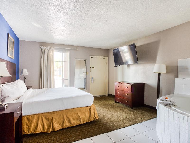 Oyo Downtown Hotel 2*