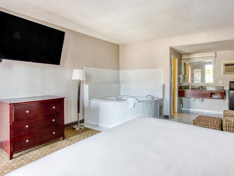 Oyo Downtown Hotel Augusta